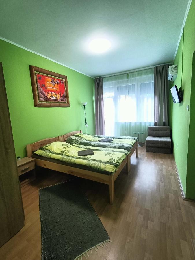 Hotel Tölgyfa Panzió Balatonszepezd Exterior foto